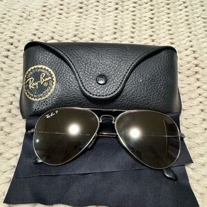 Ray-Ban Folding Black Aviator Sunglasses (RB3479) – Polarized with Case